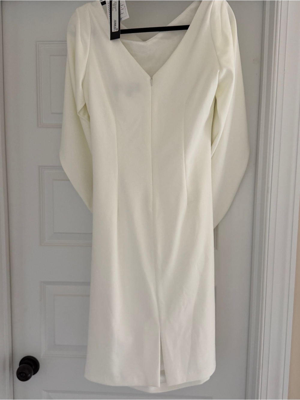 Betsy & Adam Sheath White Draped Back Cocktail Dress - Picture 4 of 4